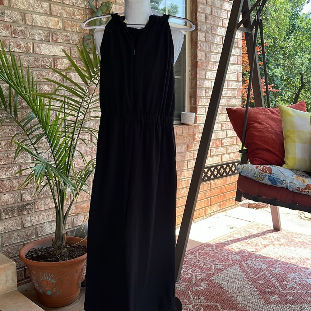 NWOT MICHAEL KORS HALTER JUMPSUIT …..747 - Picture 6 of 15
